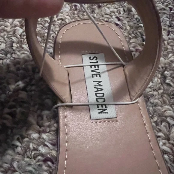 New Steve Madden sparkly stones sandals - Picture 3 of 8
